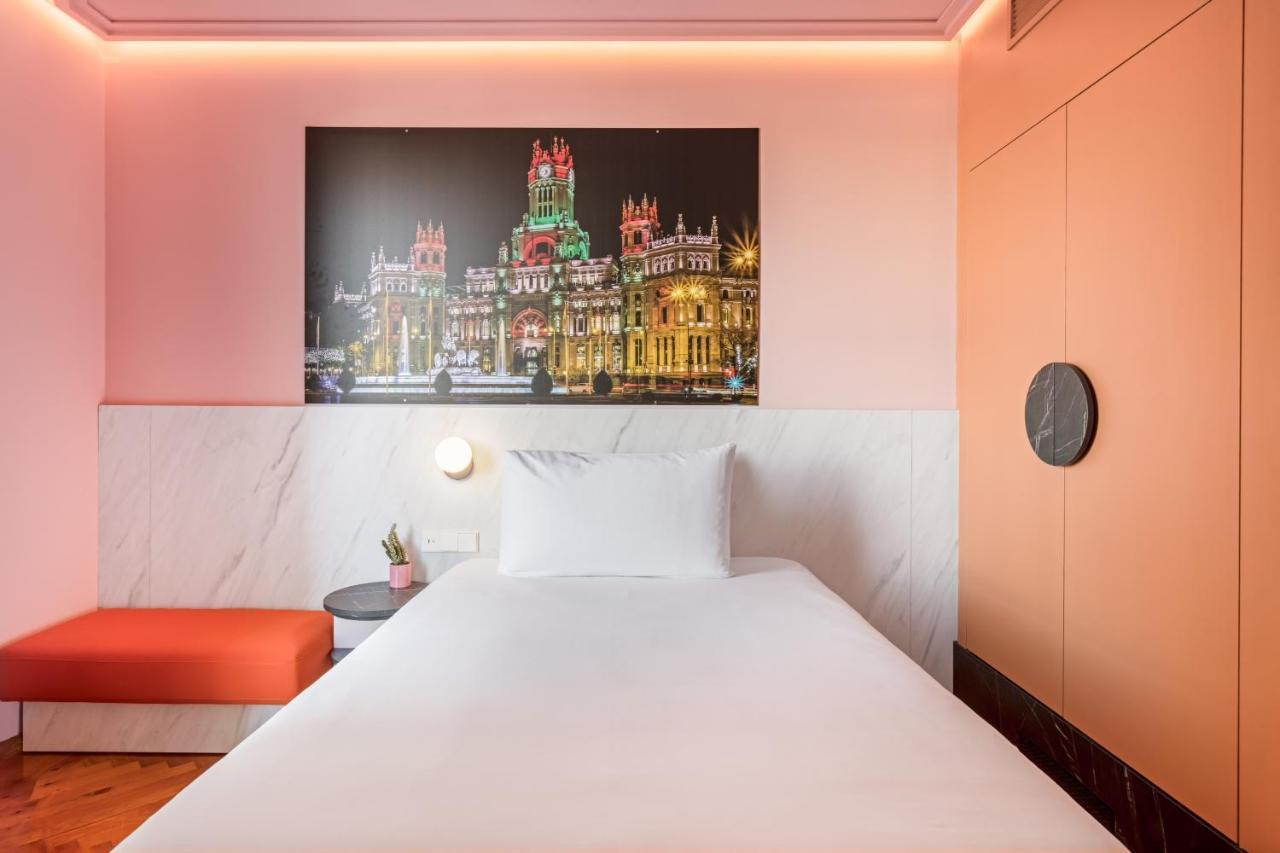 Ikonik Gran Via Hotel Мадрид Екстериор снимка